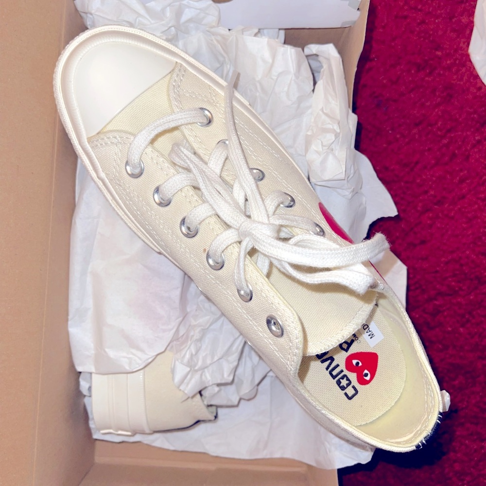 Comme des Garcons Play x Converse Play One Heart Low-Top Sneakers Cream